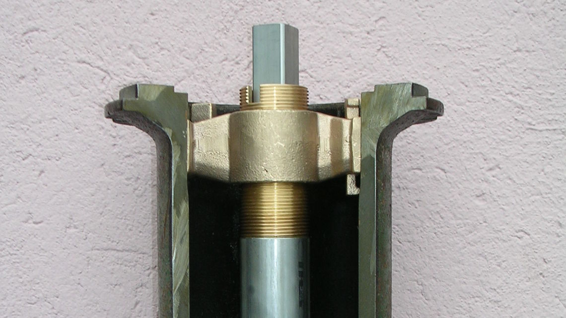 Aufnahme des Querschnitts einer N880 Revisionspatrone für Hydranten.